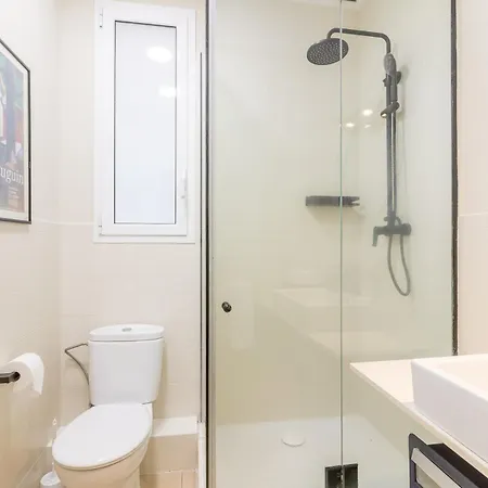 My Space - Spacious And Modern Near The Hospital Clinic *