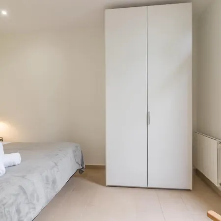 My Space - Spacious And Modern Near The Hospital Clinic アパート *